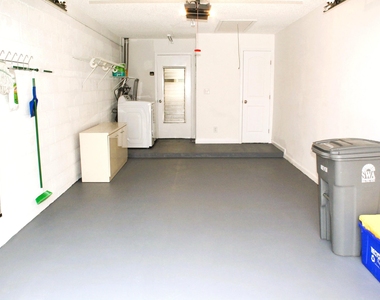 4450 Nutmeg Tree Lane - Photo Thumbnail 16