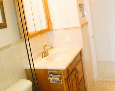 4450 Nutmeg Tree Lane - Photo Thumbnail 13