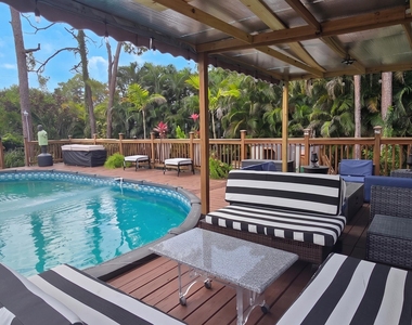 15056 Temple Boulevard - Photo Thumbnail 30