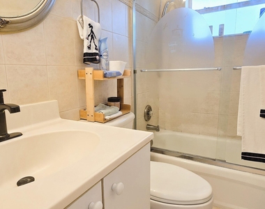 15056 Temple Boulevard - Photo Thumbnail 16