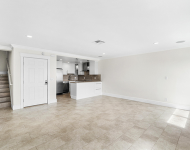 250 S Ocean Boulevard - Photo Thumbnail 8