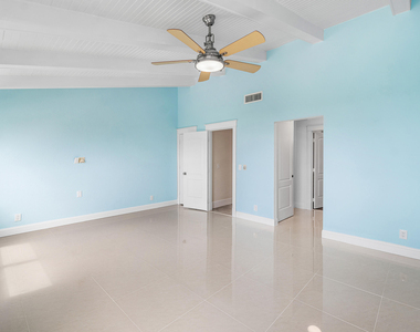 250 S Ocean Boulevard - Photo Thumbnail 16