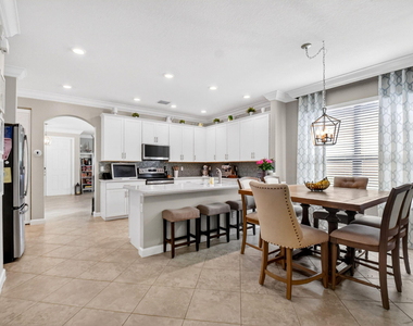 9062 Gulf Cove Drive - Photo Thumbnail 22