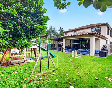 9062 Gulf Cove Drive - Photo Thumbnail 57