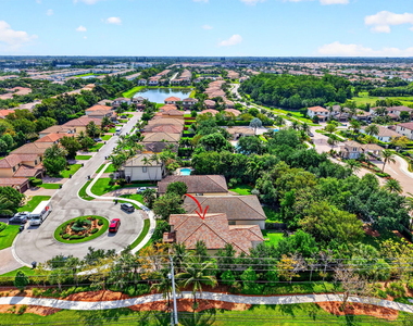 9062 Gulf Cove Drive - Photo Thumbnail 68
