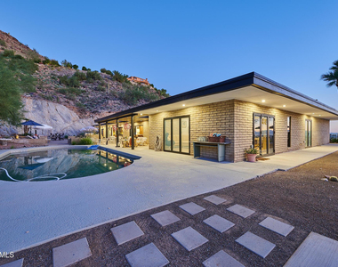 4016 E Flynn Lane - Photo Thumbnail 5