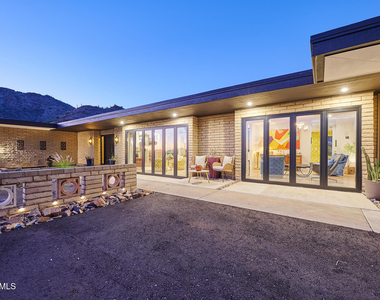 4016 E Flynn Lane - Photo Thumbnail 9