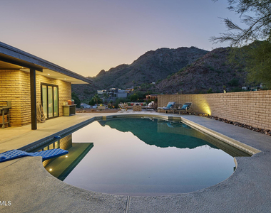 4016 E Flynn Lane - Photo Thumbnail 1