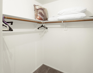 8649 E Royal Palm Road - Photo Thumbnail 17