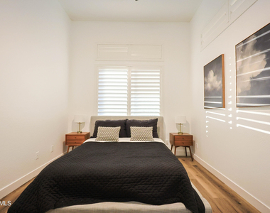 40704 N Bell Meadow Trail - Photo Thumbnail 18