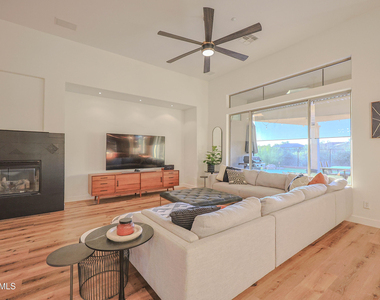 40704 N Bell Meadow Trail - Photo Thumbnail 2
