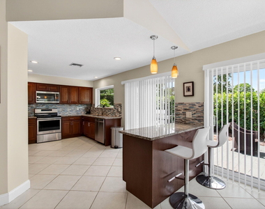 2034 Nw 52nd Street - Photo Thumbnail 8