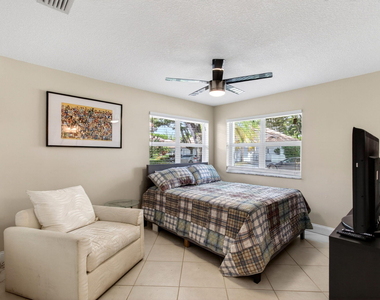 2034 Nw 52nd Street - Photo Thumbnail 21