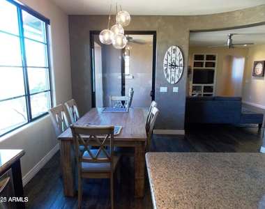 20704 N 90th Place - Photo Thumbnail 5