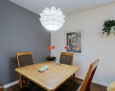 4645 E Windsor Avenue - Photo Thumbnail 6