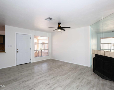 93 N Cooper Road - Photo Thumbnail 2