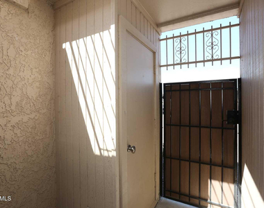 93 N Cooper Road - Photo Thumbnail 19