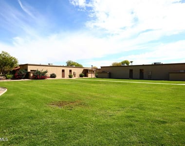 93 N Cooper Road - Photo Thumbnail 29
