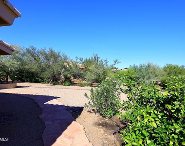18510 E Leather Lane - Photo Thumbnail 34