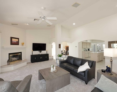 18510 E Leather Lane - Photo Thumbnail 11