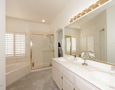 18510 E Leather Lane - Photo Thumbnail 29