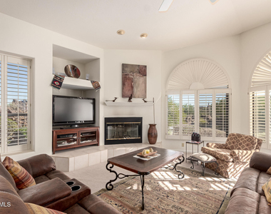15048 N Elena Drive - Photo Thumbnail 4