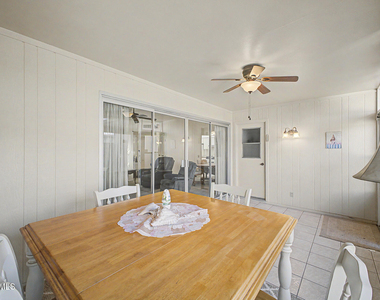 10880 W Emerald Drive - Photo Thumbnail 21