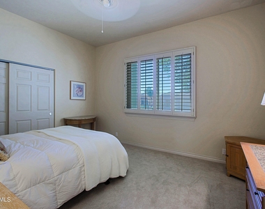34061 N 67th Street - Photo Thumbnail 37