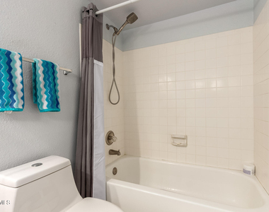 9264 W Morrow Drive - Photo Thumbnail 19