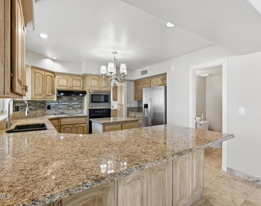 15912 E Centipede Drive - Photo Thumbnail 14