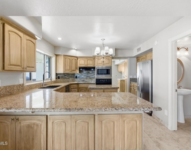 15912 E Centipede Drive - Photo Thumbnail 15