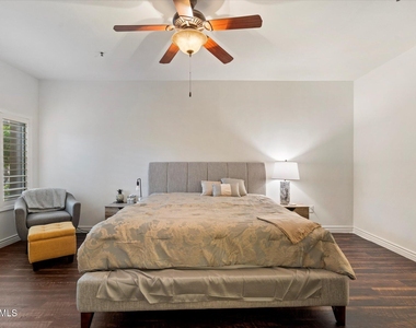 5350 E Deer Valley Drive - Photo Thumbnail 14