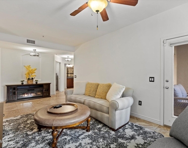 5350 E Deer Valley Drive - Photo Thumbnail 8