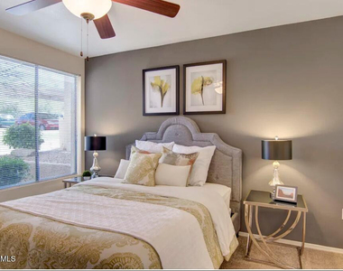 1550 E Thunderbird Road - Photo Thumbnail 4