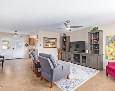 10831 W Tropicana Circle - Photo Thumbnail 1