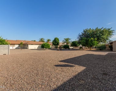 10831 W Tropicana Circle - Photo Thumbnail 22