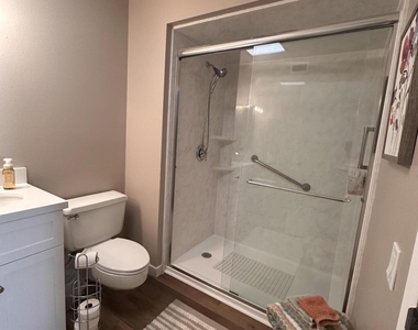 17247 N 106th Avenue - Photo Thumbnail 12