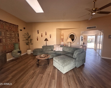 17247 N 106th Avenue - Photo Thumbnail 2