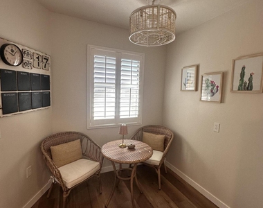 17247 N 106th Avenue - Photo Thumbnail 9
