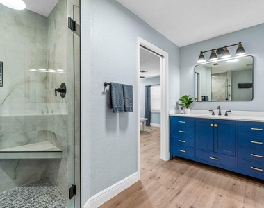 3303 Custer Avenue - Photo Thumbnail 25