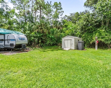 3303 Custer Avenue - Photo Thumbnail 26