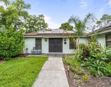 3303 Custer Avenue - Photo Thumbnail 1