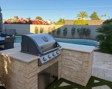 8100 E Camelback Road - Photo Thumbnail 32