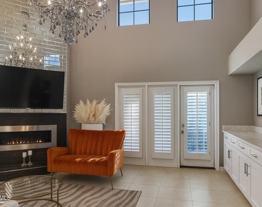 8100 E Camelback Road - Photo Thumbnail 8