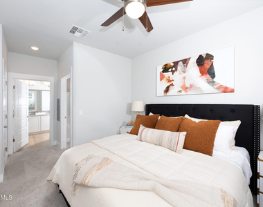 4755 E Southern Avenue - Photo Thumbnail 5