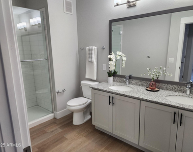 4755 E Southern Avenue - Photo Thumbnail 8
