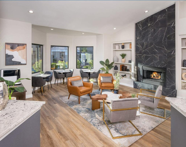13440 N 44th Street - Photo Thumbnail 9