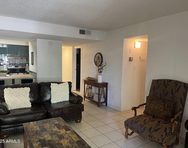 3313 N 68th Street - Photo Thumbnail 2