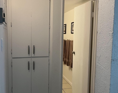 3313 N 68th Street - Photo Thumbnail 8