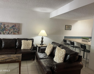 3313 N 68th Street - Photo Thumbnail 3